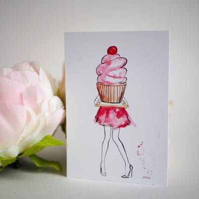 Открытка Девушка с кексом 11 х 7,9 см