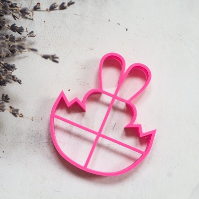 Вырубка Кролик в яйце 10*9 см