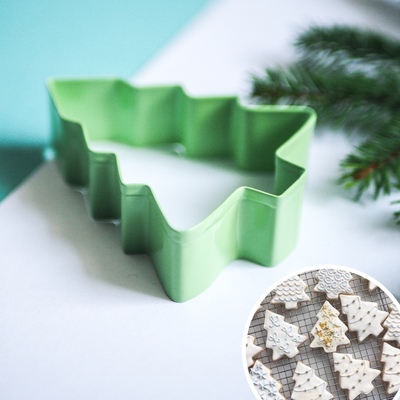 Вырубка металическая Елочка 8*6,5 см