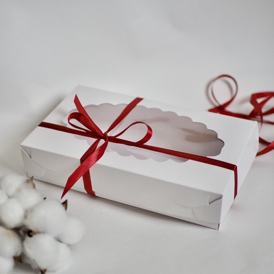 Коробочка для эклеров 240*140*50 см (белая)