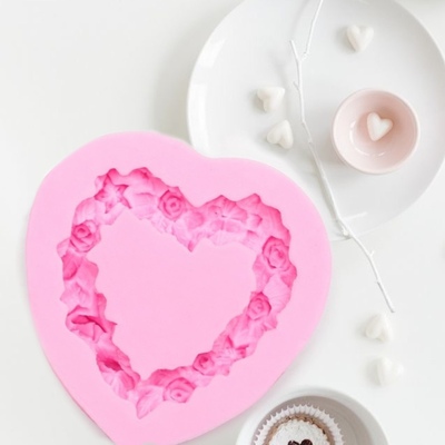 Силиконовый молд Сердце из роз 56*55 см