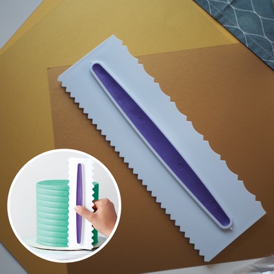 Шпатель фигурный пластиковый, 22 см